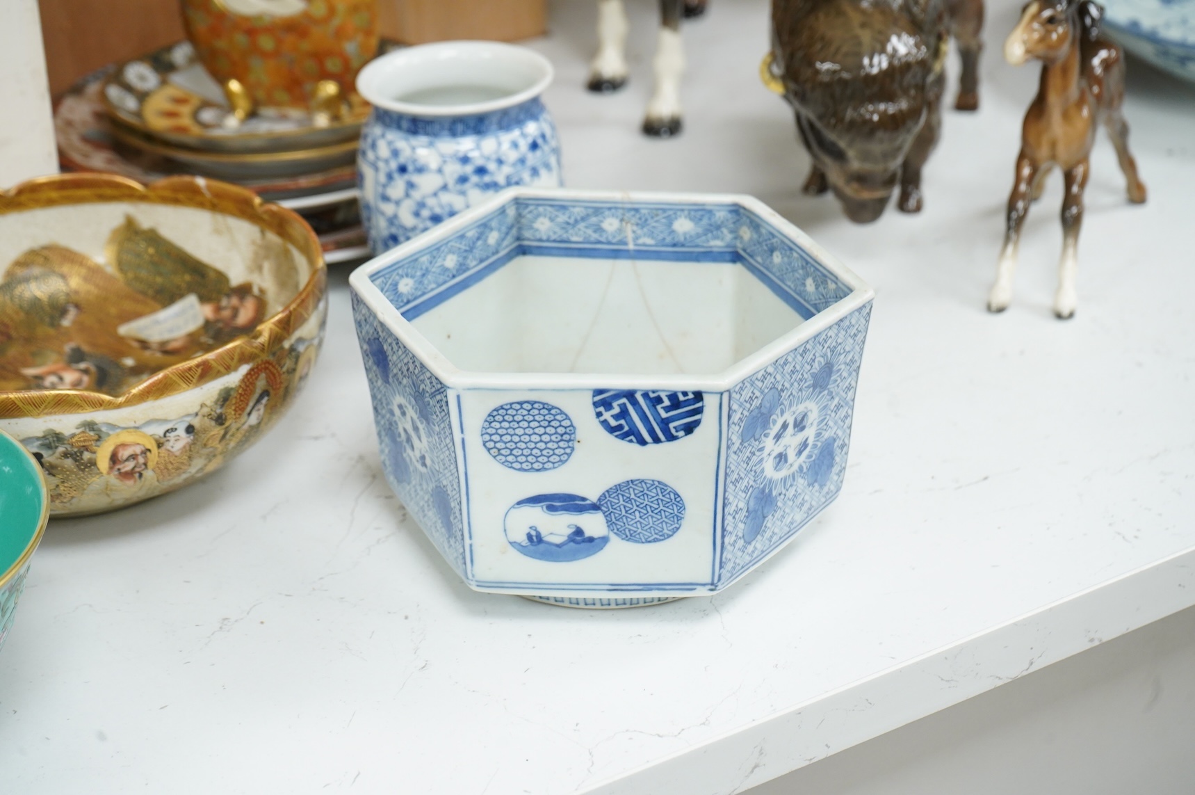 Mixed Japanese and Chinese bowls, vases and plates, largest 18cm diameter